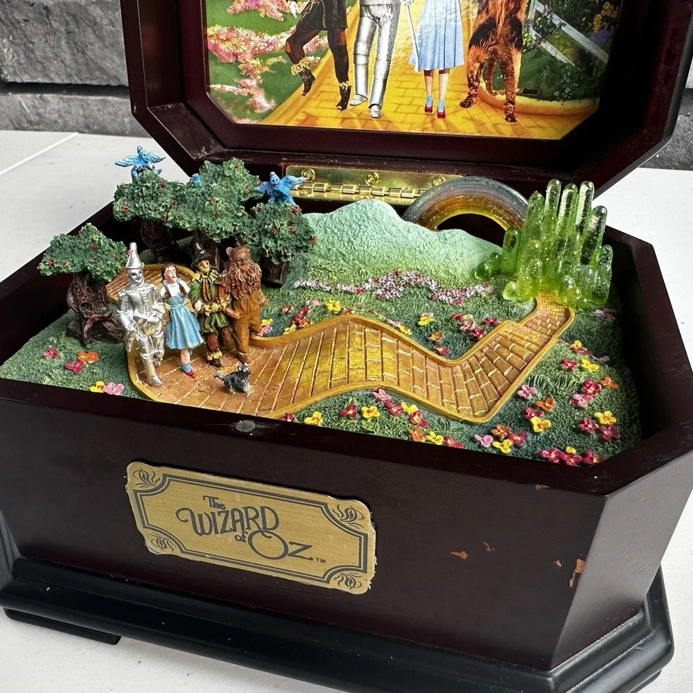 Ardleigh Elliott Wizard of Oz Music Box Follow The Yellow Brick Road - Vintage
